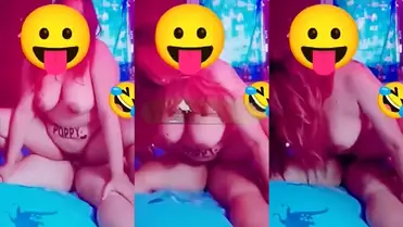 Bokep Indo Tante Montok Digoyang Pemuda Gairah Liar poster