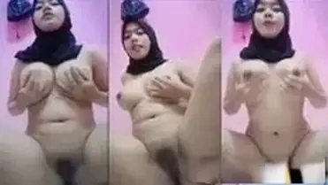 Bokep Jilbab Montok Bugil Memek Masih Sempit poster