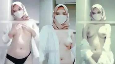 Camilla Jilbab Live Spill Payudara Mulus Montok poster