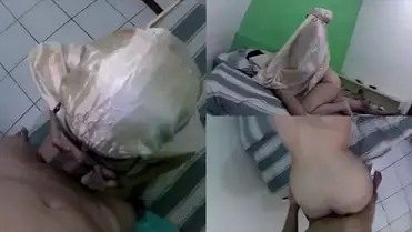 Istri Tetangga Montok Pakai Mukena Liar Ngentot poster