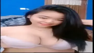 Siaran Langsung Gadis Cantik Bergoyang Basah poster